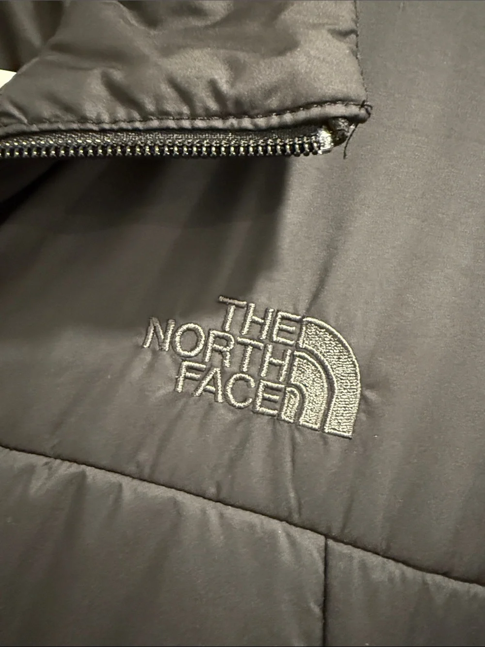 The North Face Black Bombay Men’s Quilted Puffer Jacket Size Large